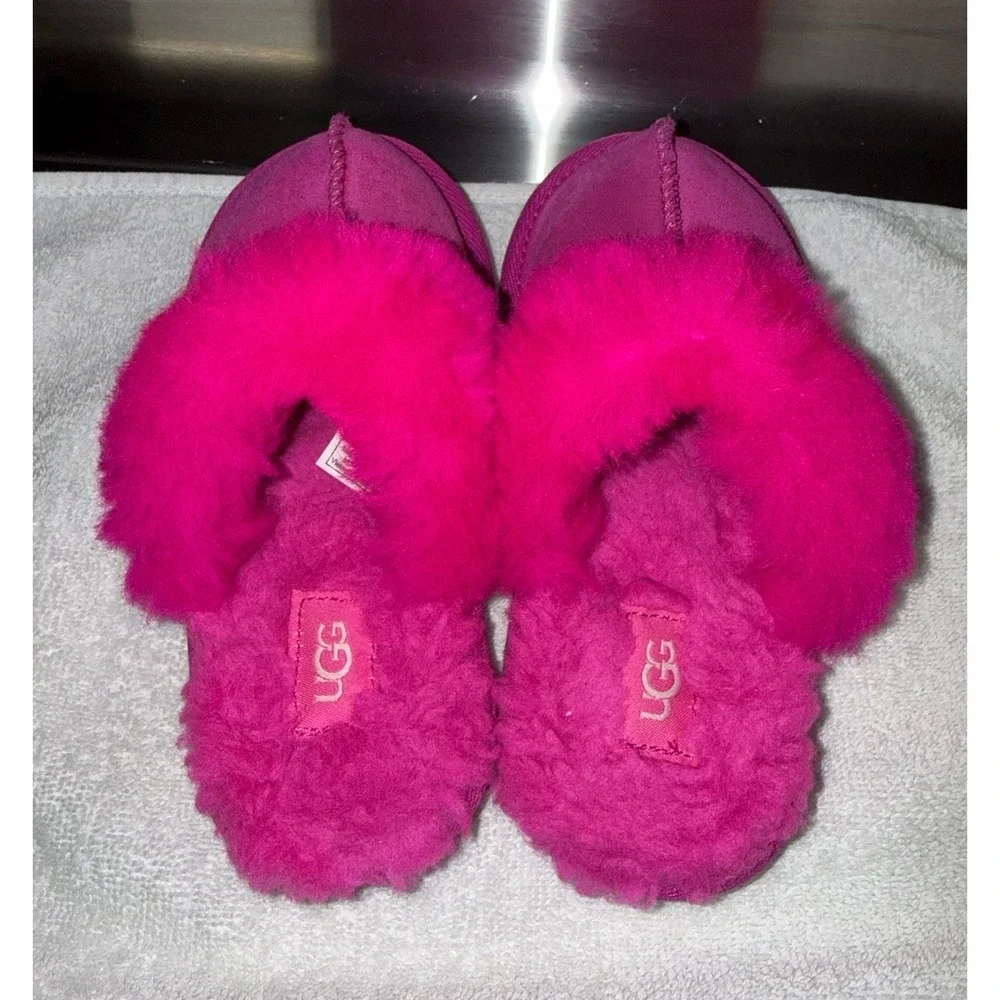 UGG‎ Mules Slippers Girls Size 10 Hot Pink Suede Comfort Slip On